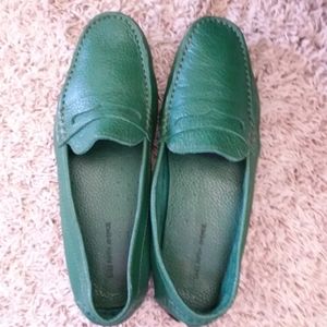 Saks Fifth Avenue Green Leather Driving Loafer 8
